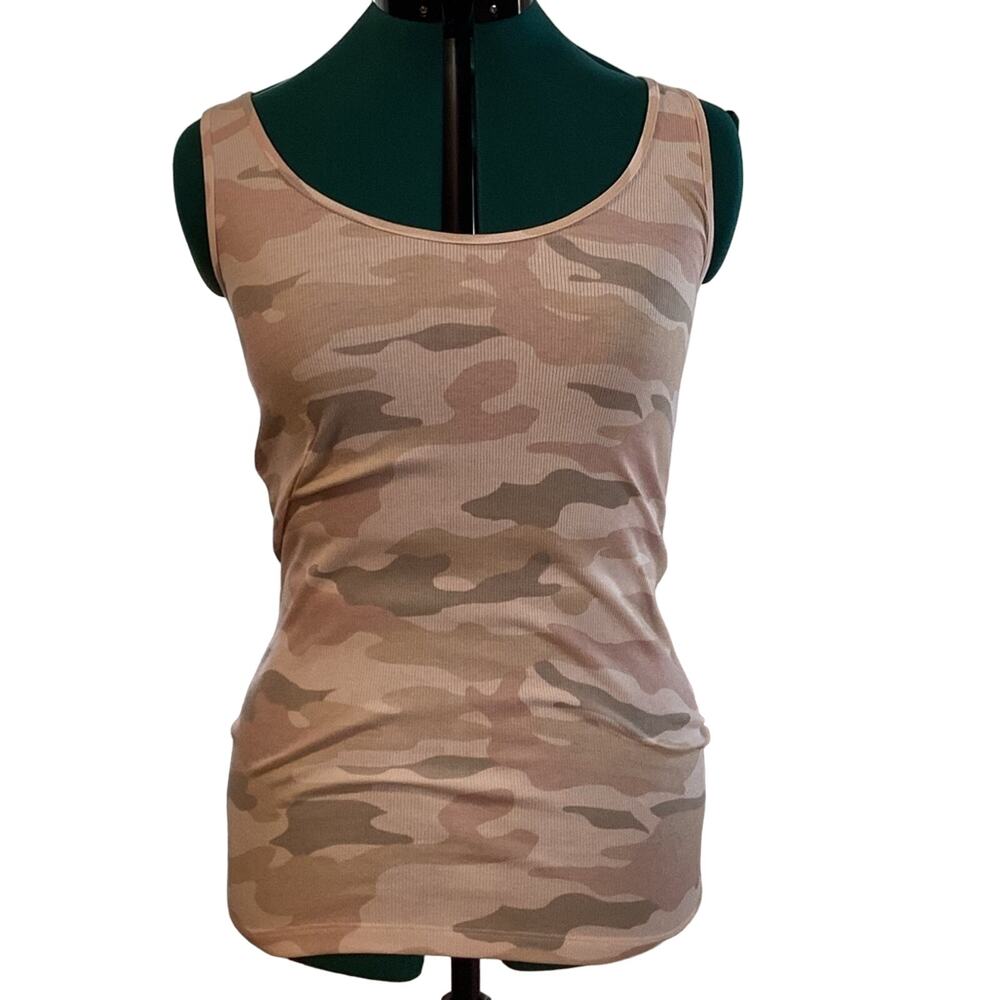Old Navy Tank Slim Fit Color Pink Camo Size Medium TALL